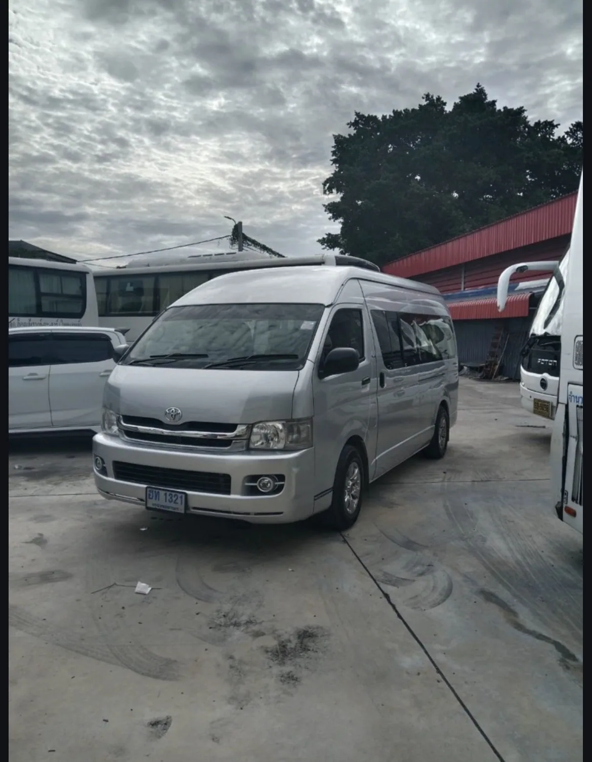 รถตู้ปรับอากาศ VIP 10 ที่นั่ง รูปที่ 2